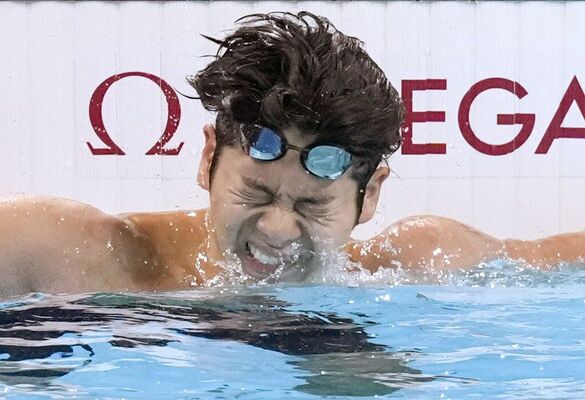 男子１００メートルバタフライ決勝　レースを終えた水沼尚輝＝パリ郊外（共同）