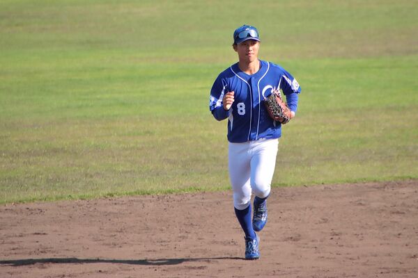 大会に出場する山ノ井＝４月、静岡県（王子提供）