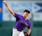 菅野６勝目、鈴木は１安打