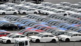 日本車関税、１５％に引き下げ