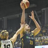 宇都宮ブレックス、一夜で首位奪還 108-106の延長死闘を制す