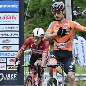 ブリッツェン岡２位　ラストで無念の競り負け　自転車 JPT第8戦