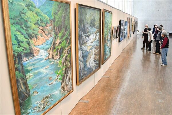 40点の力作が並ぶ創元会栃木支部県北展