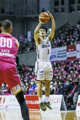 今季最多13得点を挙げ守備でも貢献したブレックスの笠井＝秋田市のＣＮＡアリーナ☆あきた