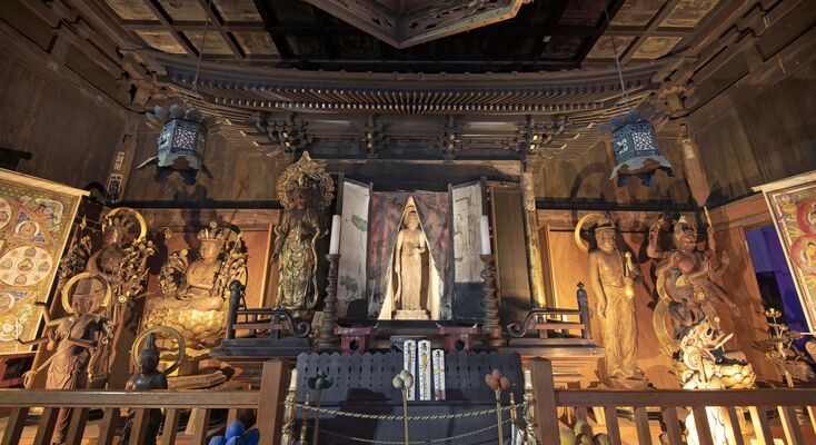 益子町・西明寺の「本堂厨子内仏像群」