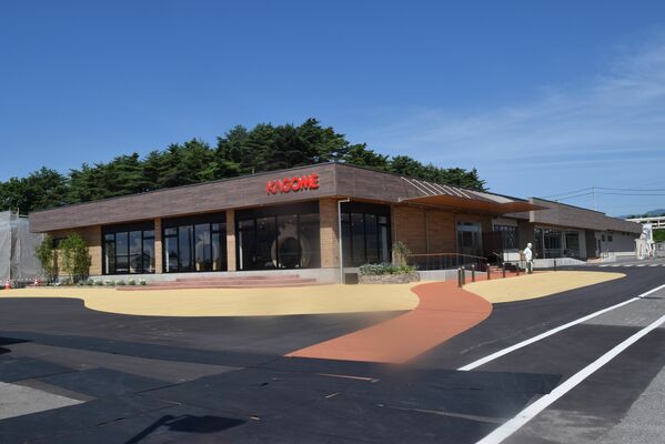 新設されたカゴメ那須工場の見学者向けＰＲルーム＝那須塩原市