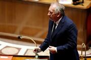 フランス内閣不信任、総辞職へ