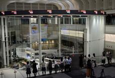東証反発、終値６５８円高