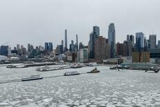 米、歴史的寒波の死者４２人に