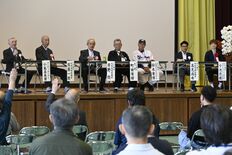 世代を超えて卒業生が交流 統合前に日光明峰高で「大同窓会」 アイスホッ…