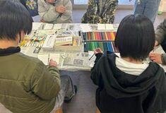 文星芸大訪問 作品展を見学