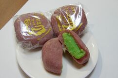 【推しの逸品】赤紫色の秘密は古代米　じんだ餅　菓子処朝日屋（芳賀）