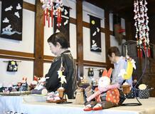 秋を感じられる手芸品７０点並ぶ　
