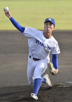 最速１５２キロのストレートが魅力の白鴎足利高の昆野＝５月の関東大会より