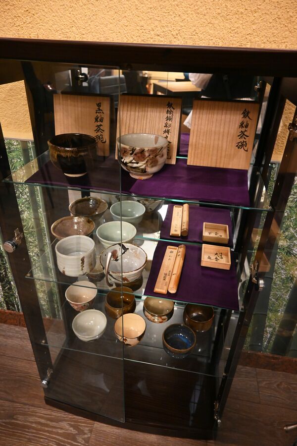 茶わんは田村耕一の作品７点を含む25点から選べる