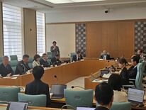 栃木県議会、議員定数巡り各会派が意見表明　「現状維持」と「１減」で意見…
