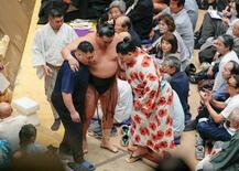豊昇龍が右脚を負傷、出場懸念