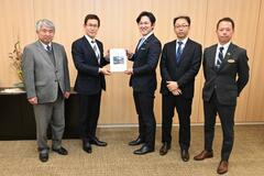 自動運転 普及促進訴え