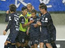 福岡競り勝ち残留決定