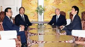 年収の壁引き上げ、4党協議へ