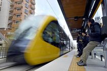 フォーカス LRT元年　快速列車