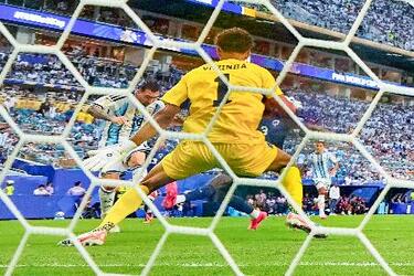W杯、アルゼンチンが2回戦へ