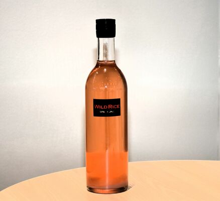 赤色のスパークリング日本酒「Ｗｉｌｄ　Ｒｉｃｅ　Ｓｐａｒｋｌｉｎｇ」