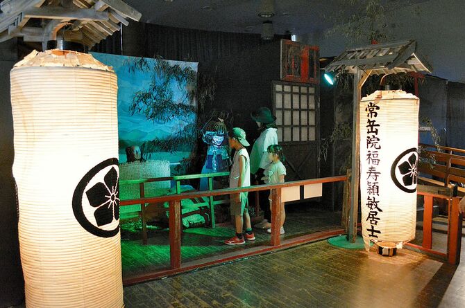 背筋に不気味な〝涼〟を感じて