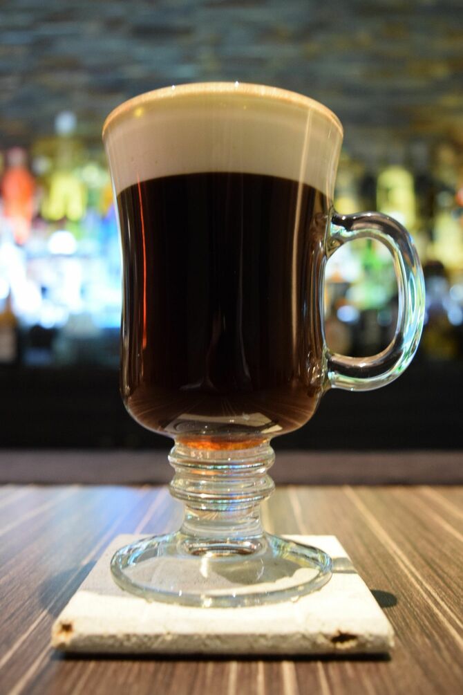 「アイリッシュコーヒー」(1300円)