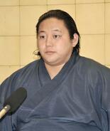 十両三田が九州場所を休場