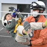 消防団の仕事、やってみた！　那須烏山で消防フェア、来場者が放水など体験
