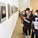 移ろう季節の「一瞬の感動」　那須野が原ハーモニーホールで写真展　９日まで