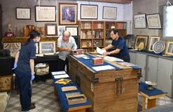 貴重な史料整理し再開へ