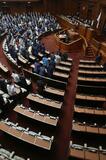 全野党欠席で異例採決