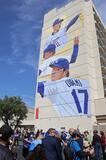 ドジャース大谷ら3選手の大壁画
