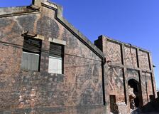 東京駅の駅舎は“兄弟”