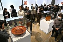 勝城蒼鳳追悼展　県立美術館で開幕