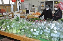 らっせ桑農産物直売所　ＪＡおやま　新鮮さと地域密着が魅力