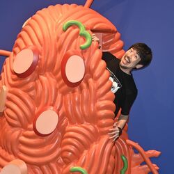 ネコノヒーやスキウサギは“分身”？“反動”？　都内で作品展、絵本大賞も受賞　漫画家キューライスさん（宇都宮出身）