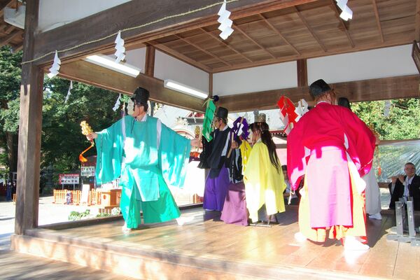 例大祭で奉納された大大御神楽