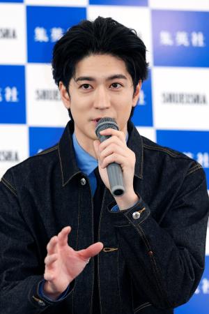 　取材会に登場した中島裕翔＝５日、東京都千代田区