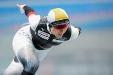 スケート女子千で高木が９連覇