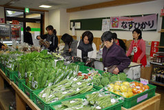 みぶハイウェーパークみらい館・農産物直売所ＪＡしもつけ　「北関」直結、壬生の“味（み）力”発信