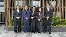 コスメディ製薬、溶解型マイクロニードル製造工程開発チームが第10回「も…