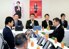 再審「政府案の修正含め検討を」