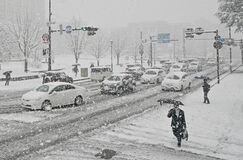 栃木県内に警報級大雪、宇都宮21年ぶり10cm超え　スリップ事故やダイヤ乱れ相次ぐ、転落事故も