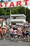 新緑に見守られて力走