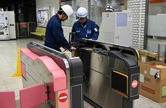 東武宇都宮駅に新システム　立ち止まらずに改札通過