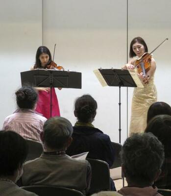 　奈良県立橿原考古学研究所付属博物館で行われた、関西フィルの奏者による第１回コンサート＝２０２２年１１月、奈良県橿原市