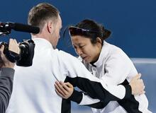 エース 泣きじゃくる